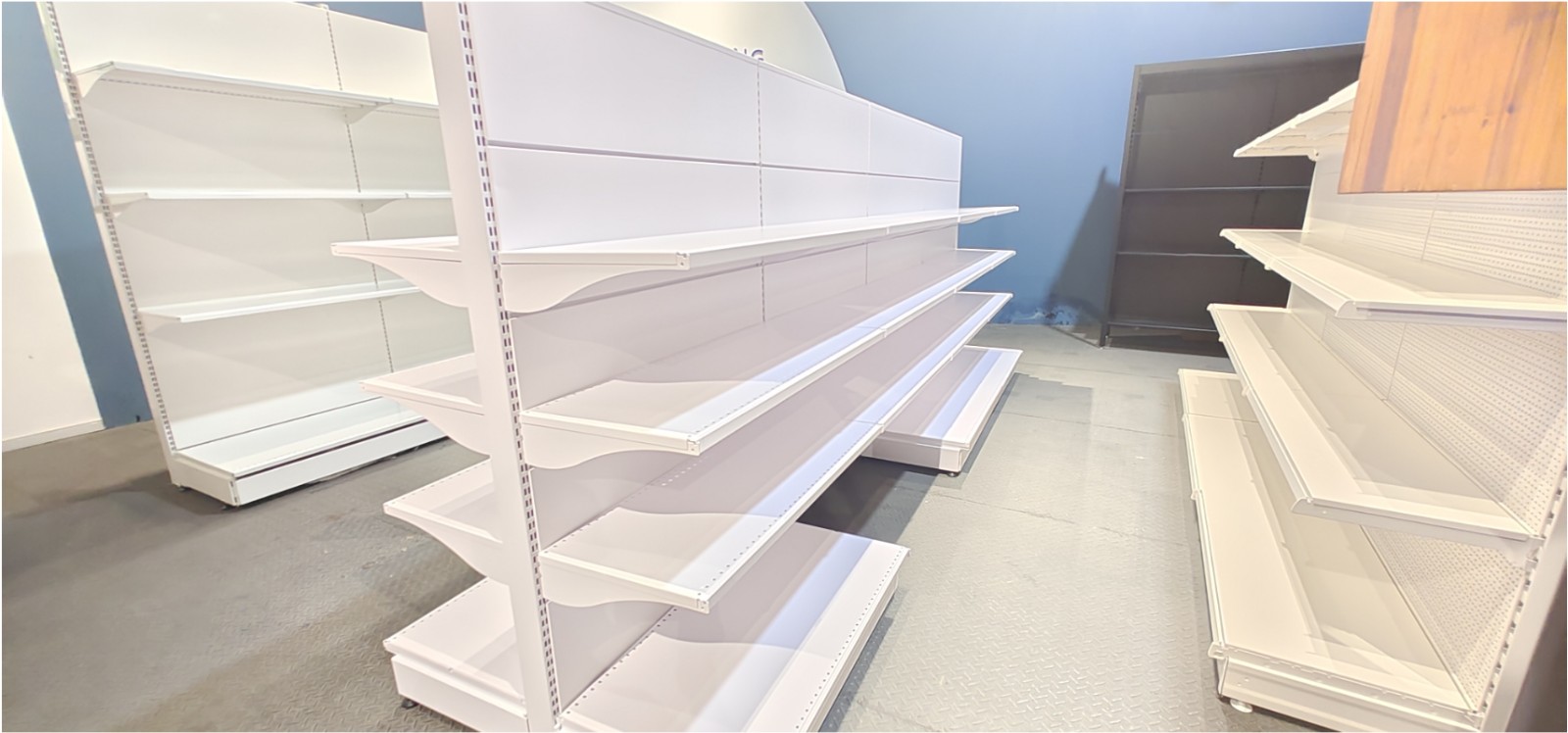 Supermaket Shelves